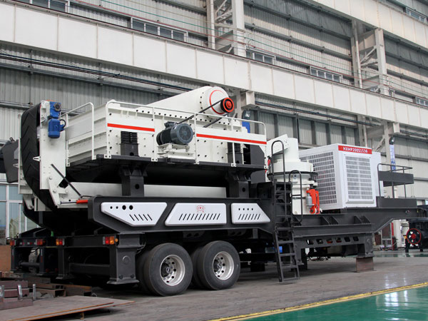 想要一臺移動式混凝土破碎機，該設備進料多少？哪個廠家的設備性價比高