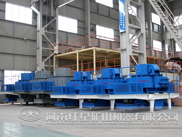 藍(lán)晶石沖擊式破碎機(jī)