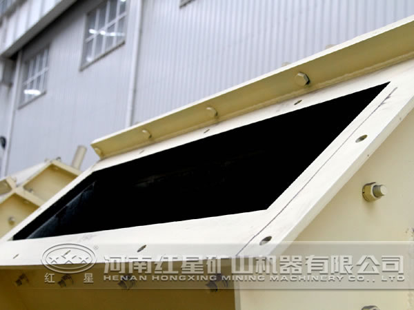 黑錳礦反擊式破碎機(jī)