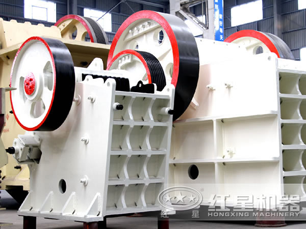 時(shí)產(chǎn)1000t顎式石頭機(jī)