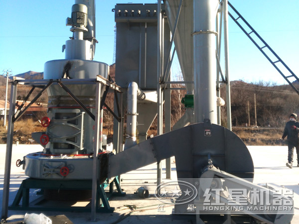 磨粉機現(xiàn)場