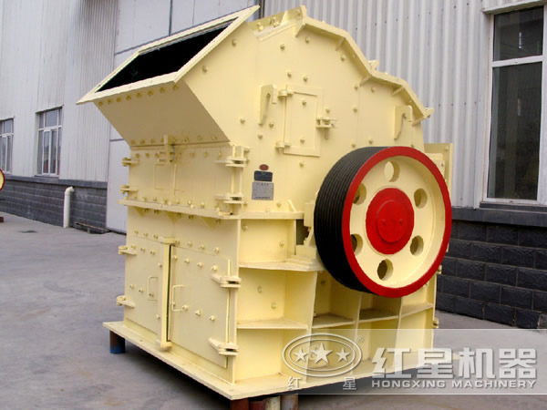 鐵礦石細碎機設備實拍