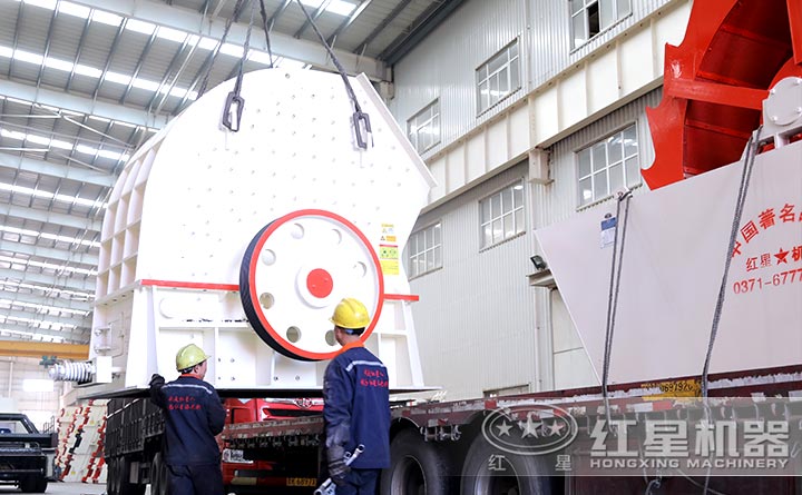 22千瓦的錘式破碎機發貨圖