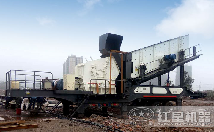 時(shí)產(chǎn)250噸的石塊流動(dòng)碎沙機(jī)設(shè)備生產(chǎn)現(xiàn)場(chǎng)實(shí)拍