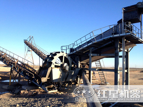 風(fēng)化砂洗砂機(jī)生產(chǎn)現(xiàn)場實(shí)拍