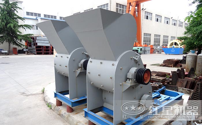 雙級(jí)粉碎機(jī)設(shè)備實(shí)拍