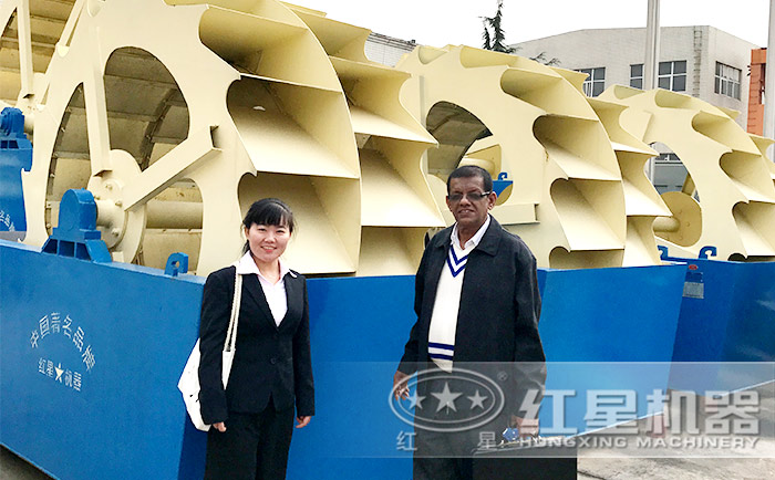 客戶到廠參觀洗沙設(shè)備