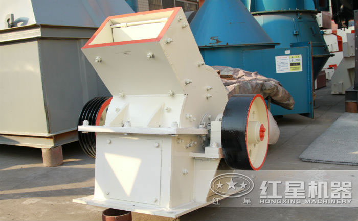 小型（pc型）錘式破石機(jī)