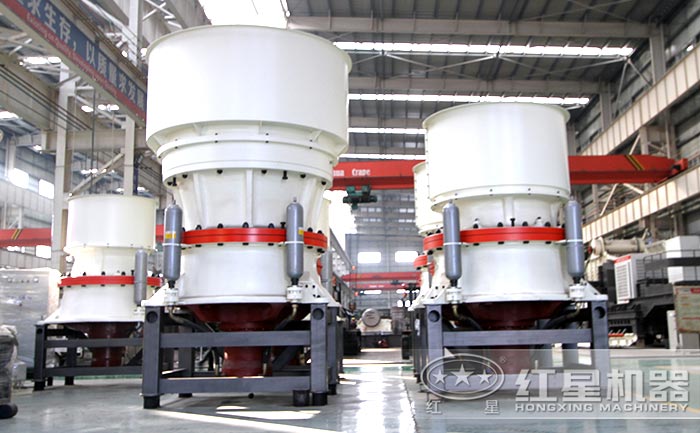 大型圓錐式破碎機設(shè)備