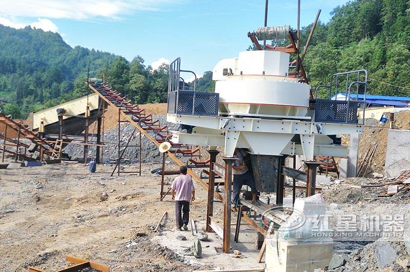 安徽鵝卵石碎沙生產(chǎn)線安裝中
