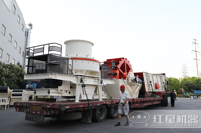 紅星沖擊式破碎機設備發貨中